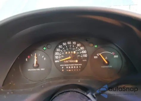 1998 Chevrolet Lumina z USA, uszkodzony, nr VIN 2G1WL52M4W1118542